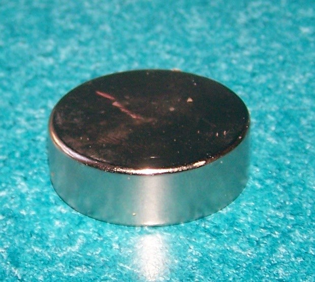 AZP BRNO nastavovací magnet 30x10